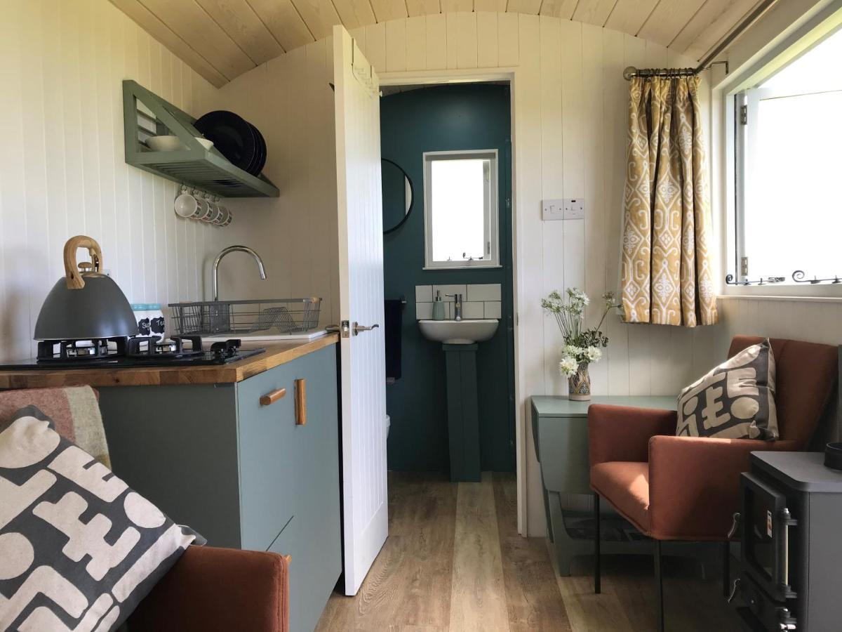 Ewe With A View Sea View Shepherds Huts Breage Exterior foto